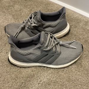 8.5 grey adidas boost